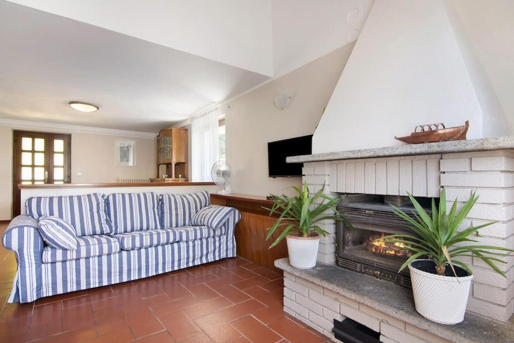 Villa Eden Jacuzzi Pool & Private Parking Domaso Exterior foto